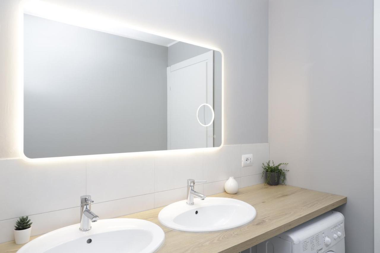 Hemeras Boutique Homes - 2 Luxury Apartments In The City Center Milán Exteriér fotografie
